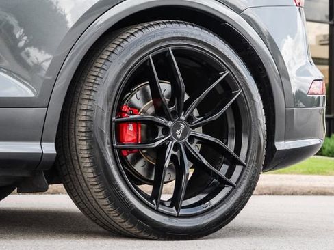 Used 2018 Audi SQ5 Prestige AWD/4WD image 51