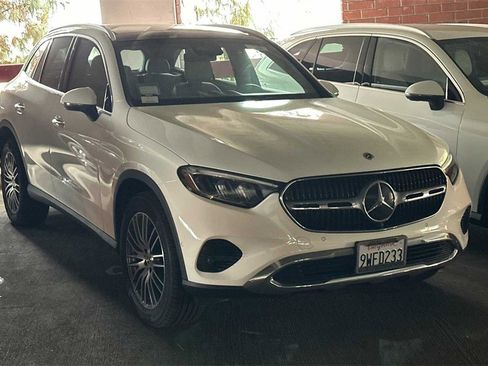 Used 2026 Mercedes-Benz GLC 300 4MATIC image 2