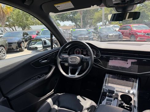 Used 2025 Audi Q7 3.0T Premium Plus AWD/4WD image 37