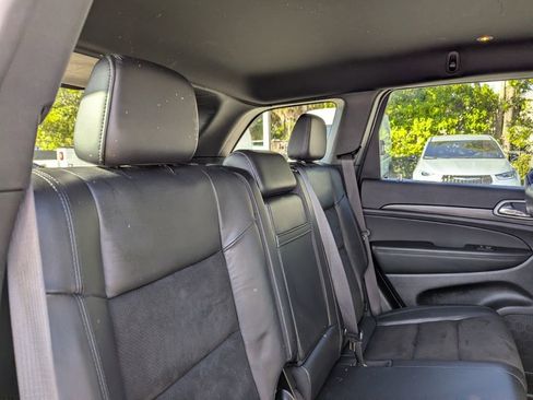 Used 2022 Jeep Grand Cherokee Laredo X image 14