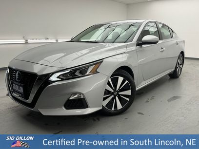 Used 2021 Nissan Altima 2.5 SV w/ SV Premium Package
