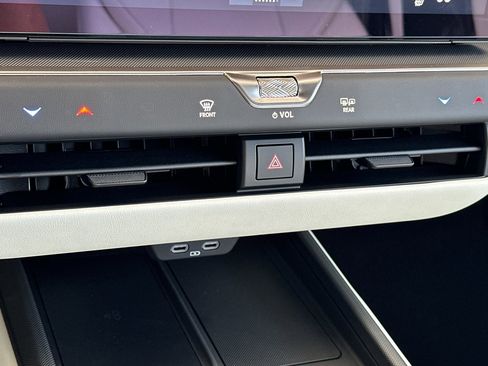 New 2026 Lexus ES 350e FWD image 19
