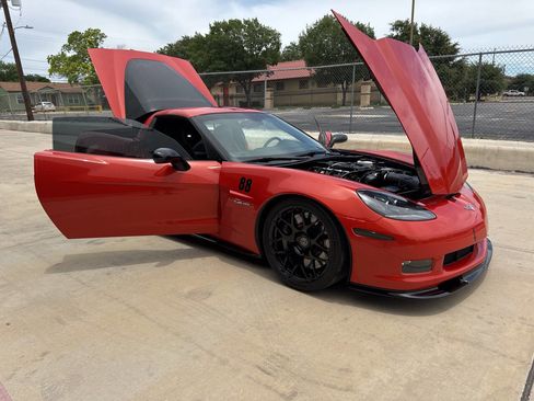 Used 2011 Chevrolet Corvette Z06 RWD image 33