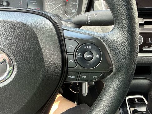 Used 2024 Toyota Corolla LE FWD image 25