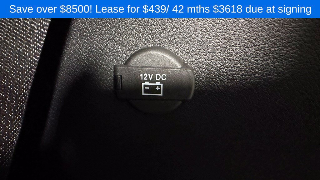 New 2027 Chrysler Pacifica Select FWD image 13