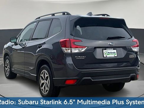 Used 2023 Subaru Forester Premium image 4