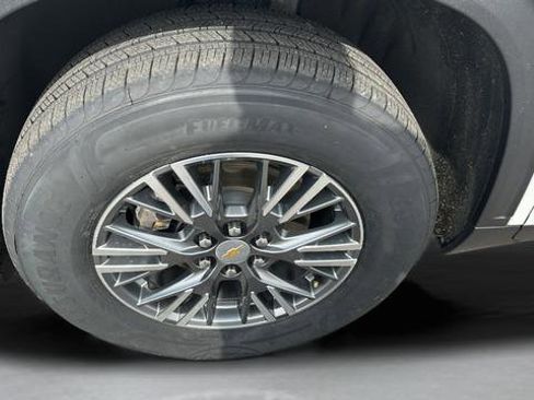 Used 2024 Chevrolet Traverse LT AWD/4WD image 20