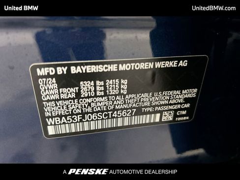 Used 2025 BMW 530i xDrive w/ Premium Package image 24