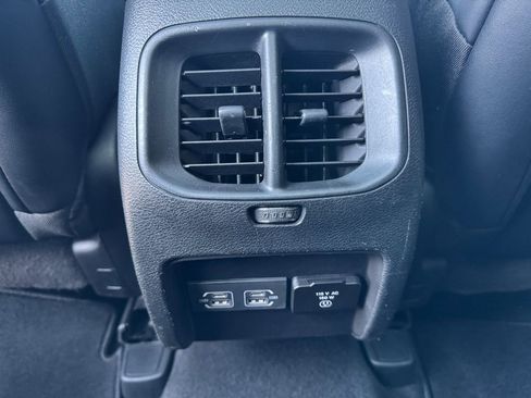 Used 2022 Jeep Cherokee Latitude Lux w/ Sun & Sound Group AWD/4WD image 36