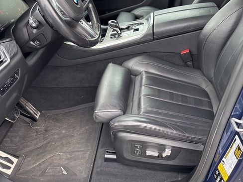 Used 2020 BMW X5 xDrive40i w/ M Sport Package image 3