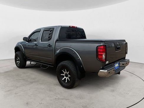 Used 2016 Nissan Frontier SV w/ SV Value Truck Package image 4