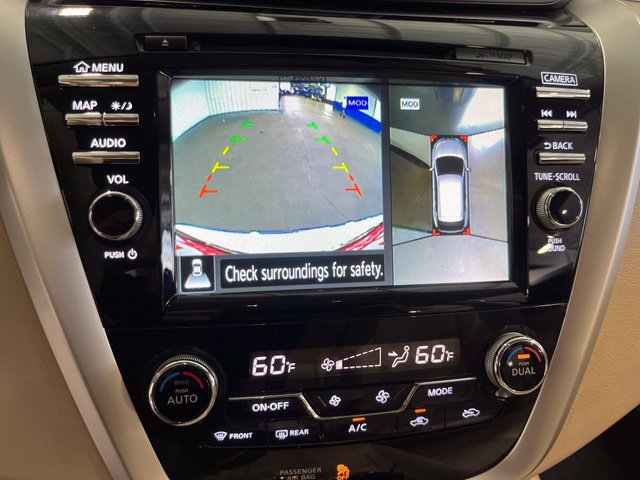 Used 2016 Nissan Murano Platinum w/ Platinum Technology Package FWD image 29