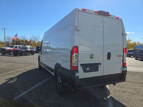New 2026 RAM ProMaster 2500 w/ Quick Order Package 22G SLT image 7