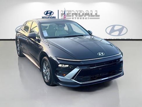 New 2025 Hyundai Sonata SE image 1