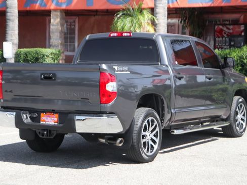 Used 2018 Toyota Tundra SR5 w/ SR5 Upgrade Package AWD/4WD image 9