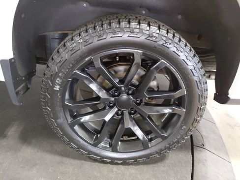 Certified 2020 Chevrolet Silverado 1500 RST AWD/4WD image 36