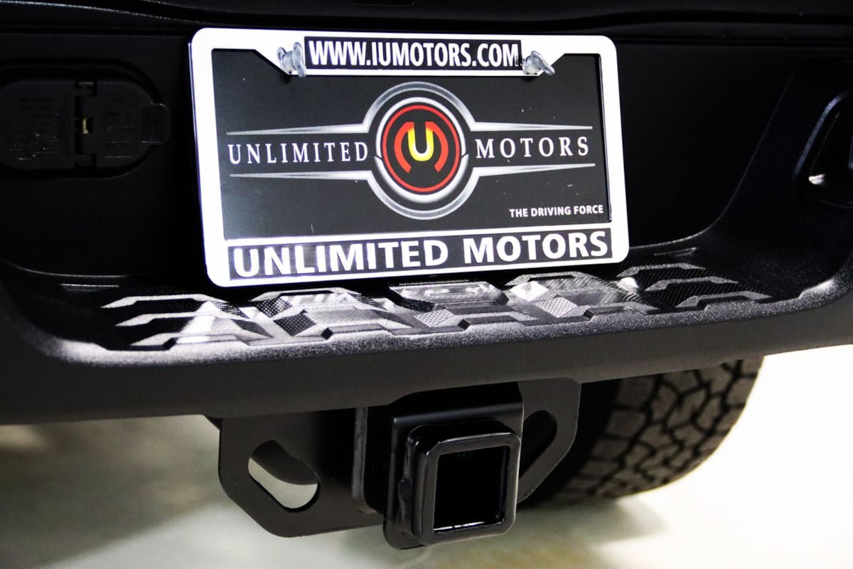 Used 2020 Toyota Tacoma SR AWD/4WD image 4