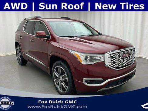 Used 2018 GMC Acadia Denali w/ Technology Package image 2