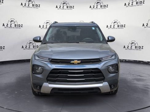 Used 2022 Chevrolet TrailBlazer LT image 2