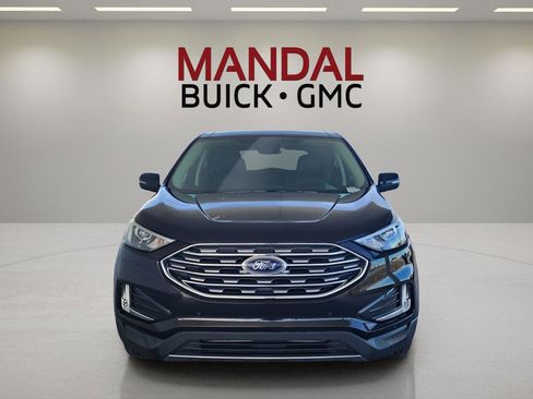 Used 2024 Ford Edge Titanium image 2