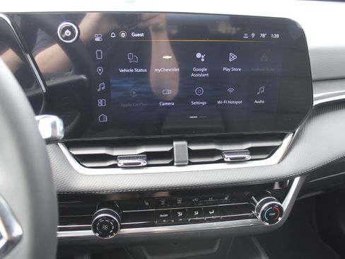 New 2026 Chevrolet Equinox LT FWD image 13