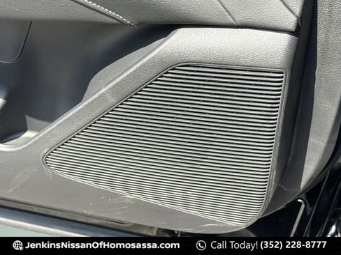 Certified 2025 Nissan Murano SV image 31