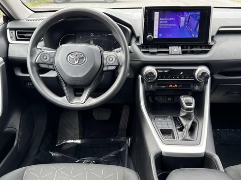 Used 2024 Toyota RAV4 XLE image 8