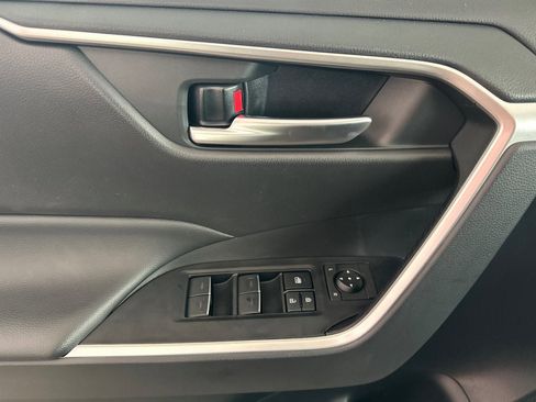 New 2025 Toyota RAV4 XLE image 10