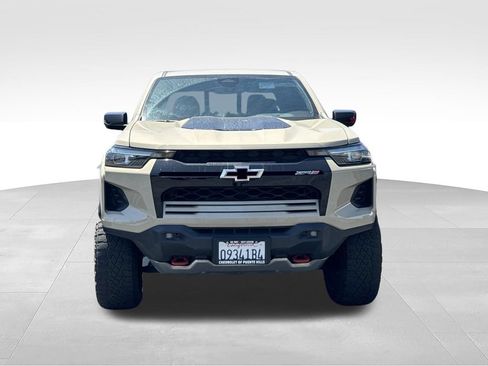 Used 2024 Chevrolet Colorado ZR2 AWD/4WD image 3