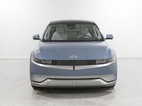 Certified 2024 Hyundai Ioniq 5 Limited image 2