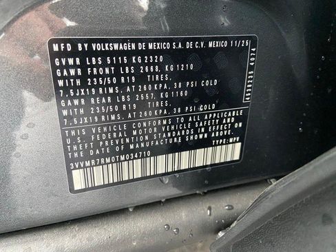 New 2026 Volkswagen Tiguan SE image 11