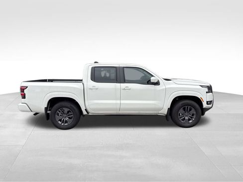 New 2025 Nissan Frontier SV w/ SV Convenience Package image 5