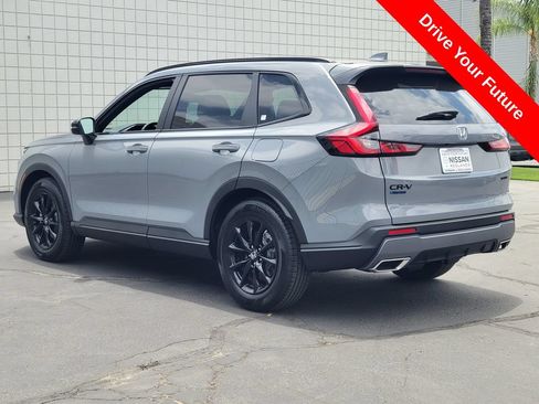 Used 2026 Honda CR-V Sport image 3