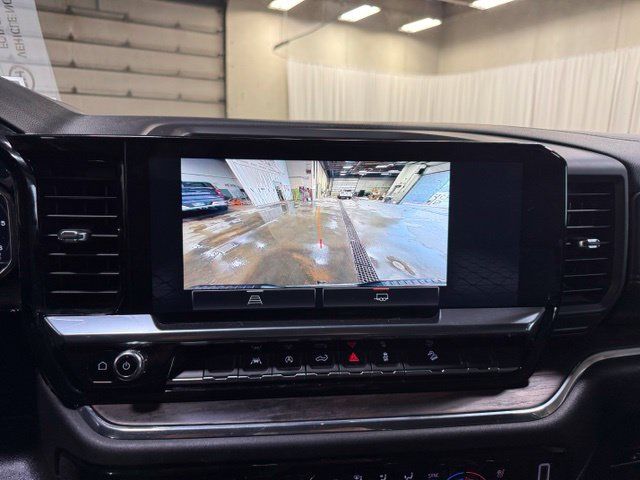 Used 2023 GMC Sierra 1500 SLT w/ SLT Convenience Package AWD/4WD image 18
