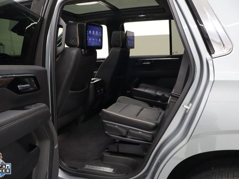 Used 2025 Chevrolet Tahoe Premier AWD/4WD image 27
