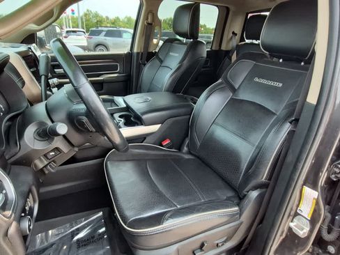 Used 2022 RAM 3500 Laramie AWD/4WD image 10