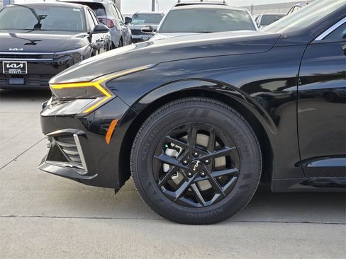 New 2025 Kia K5 LXS image 5