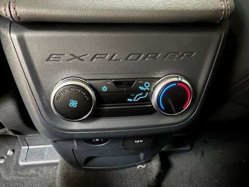 New 2026 Ford Explorer Active AWD/4WD image 17