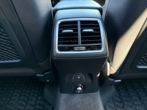 Used 2018 Audi Q3 2.0T Premium Plus w/ Premium Plus Package image 18