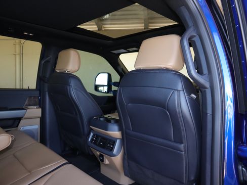 Used 2026 Ford F450 Lariat image 43