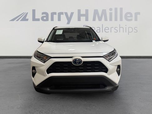 Used 2020 Toyota RAV4 XLE w/ Convenience Package AWD/4WD image 8