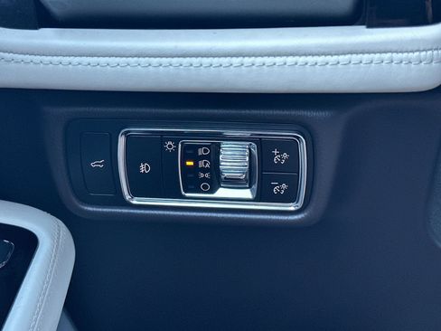 Used 2024 Lincoln Aviator Black Label AWD/4WD image 33