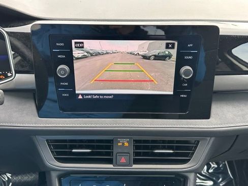 New 2026 Volkswagen Taos SE AWD/4WD image 35