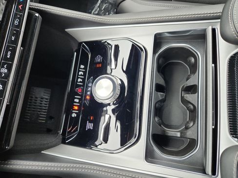 New 2026 Jeep Grand Wagoneer Limited image 20