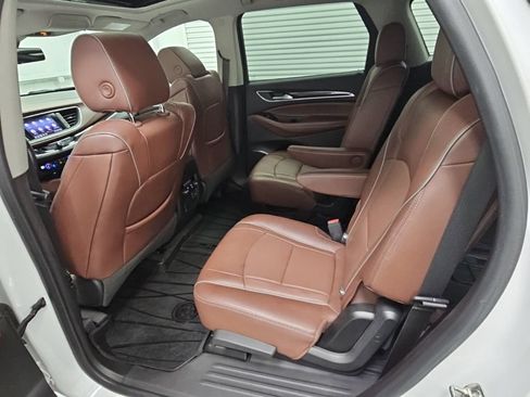 Used 2020 Buick Enclave Avenir w/ Avenir Technology Package FWD image 34