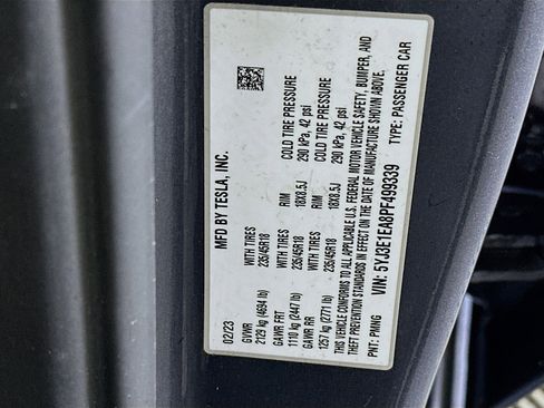 Used 2023 Tesla Model 3 Standard Range image 12