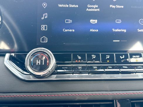 Certified 2023 Chevrolet Colorado Z71 w/ Z71 Convenience Package 2 image 28