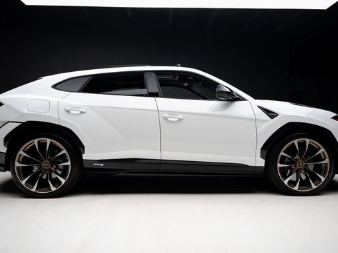 Used 2024 Lamborghini Urus S AWD/4WD image 35