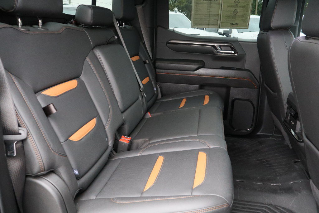 Certified 2024 GMC Sierra 1500 AT4 w/ Technology Package AWD/4WD image 30