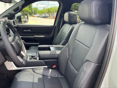 New 2025 Toyota Tundra Platinum image 11